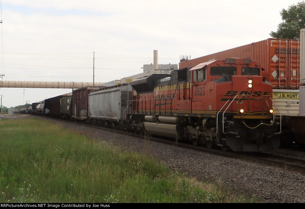 BNSF 8523 West